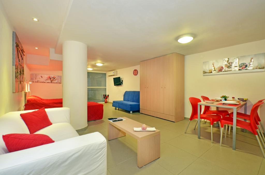 Levontine 14 Aparthotel Haifa Kamer foto