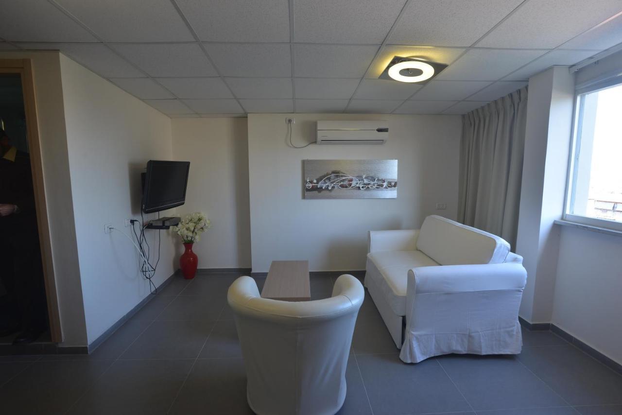 Levontine 14 Aparthotel Haifa Buitenkant foto
